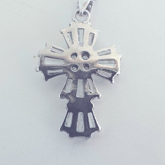 Silver Colored Rhinestone Cross 20” Chain - Picture 4 of 7